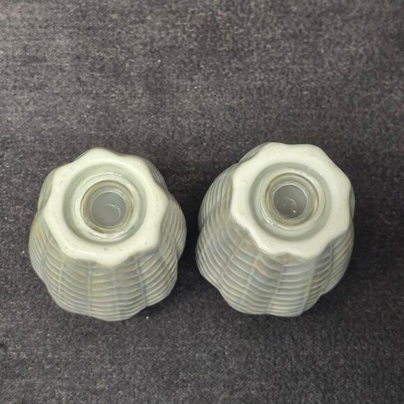 Retro Pearl Chevron Patterned Ceramic Salt & Pepper Shaker Kitchen Decor - Picture 7 of 10